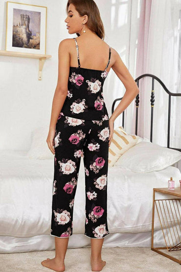 Retro Floral Charm V-Neck Cami and Capri Lounge SetRetro Floral Charm V-Neck Cami and Capri Lounge Set
 
 
Charming Retro Look: Embrace a vintage vibe with a delightful floral pattern.
 
Luxurious Material: Crafted fLove Salve Retro Floral Charmlounge