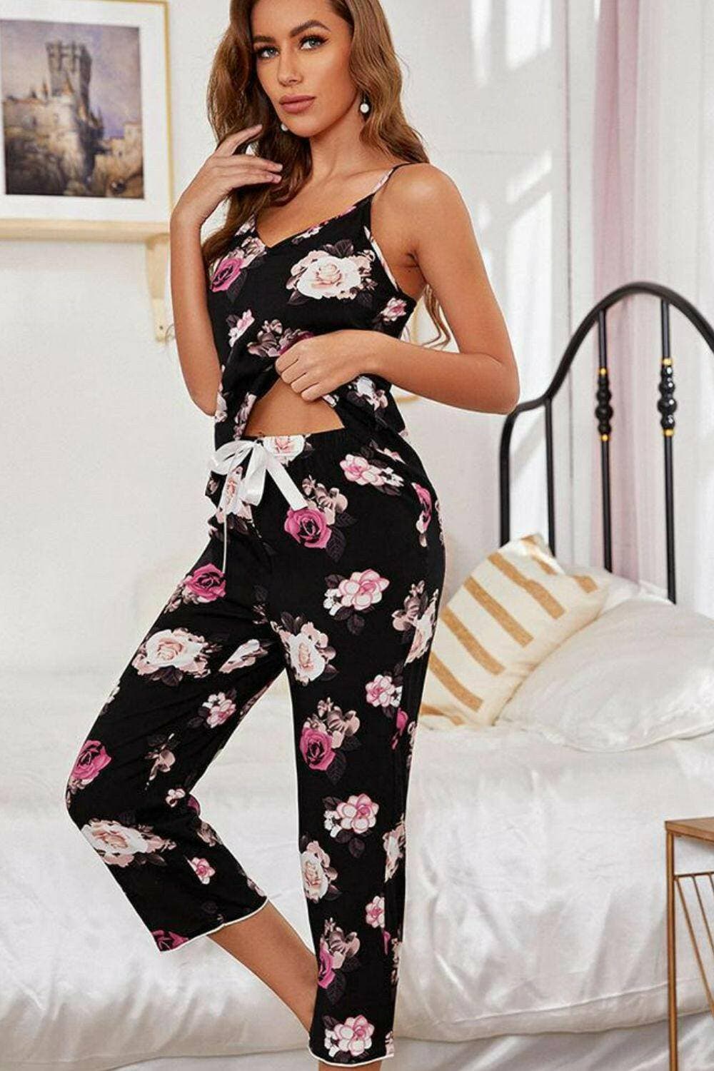 Retro Floral Charm V-Neck Cami and Capri Lounge SetRetro Floral Charm V-Neck Cami and Capri Lounge Set
 
 
Charming Retro Look: Embrace a vintage vibe with a delightful floral pattern.
 
Luxurious Material: Crafted fLove Salve Retro Floral Charmlounge