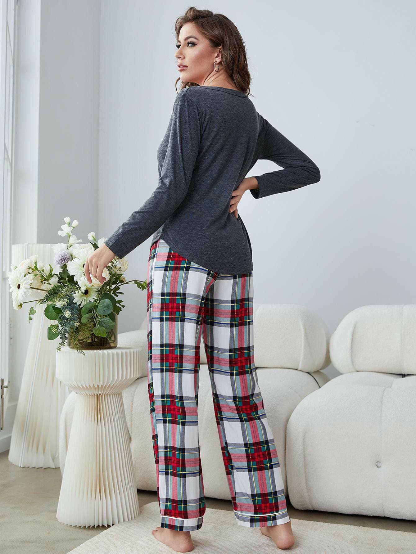 Chic Plaid V-Neck Lounge Set with Buttoned Top and Stylish PantsExperience Effortless Style and Comfort
 
 
Chic Plaid Design: Stand out in style with this chic lounge set featuring a trendy plaid pattern on the stylish pants.
 
Love Salve -Neck Lounge Setlounge