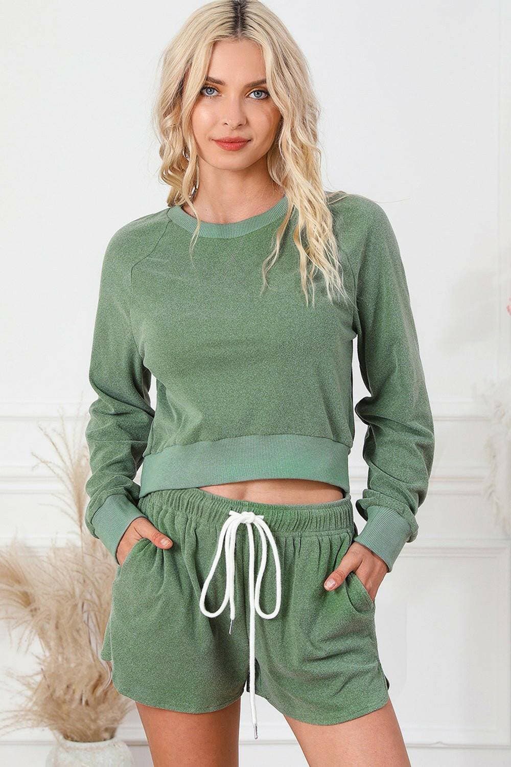 Elegant Cozy Lounge Set with Long Sleeve Top and Adjustable ShortsExperience Luxury Comfort in Style
 Indulge in unparalleled relaxation with our Elegant Cozy Lounge Set, a sophisticated ensemble designed to elevate your lounging eLove Salve Elegant Cozy Lounge Setlounge