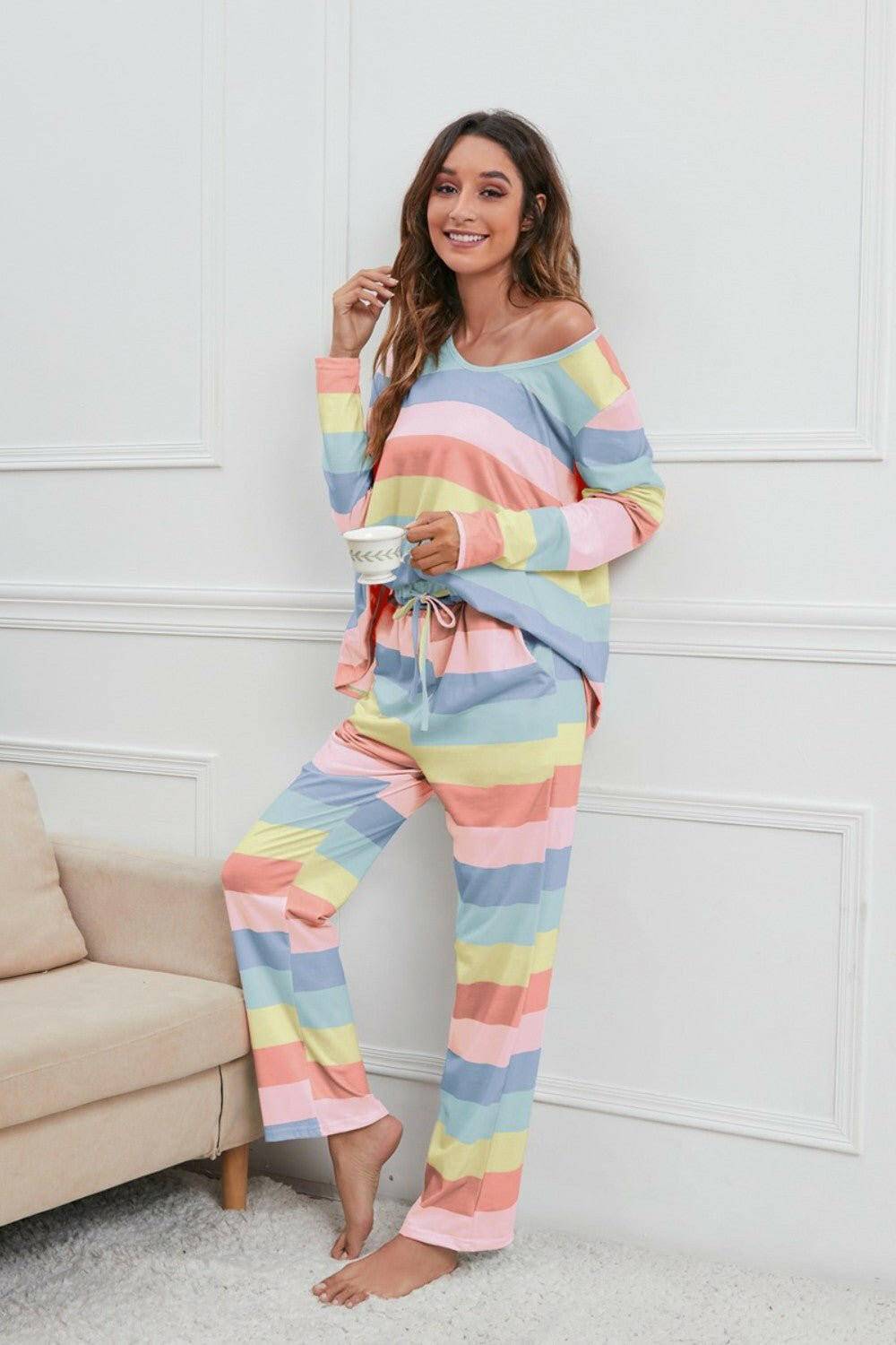 Cozy Striped Lounge Set with Adjustable Drawstring Waist and Round NecExperience Unmatched Comfort and Style
 
 
Customized Fit: Adjust the drawstring waist for personalized comfort
 
Soft and Luxurious: Crafted from a premium blend ofLove Salve Cozy Striped Lounge Setlounge