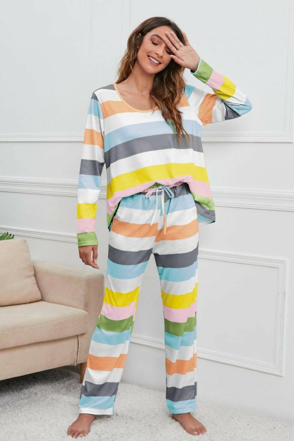 Cozy Striped Lounge Set with Adjustable Drawstring Waist and Round NecExperience Unmatched Comfort and Style
 
 
Customized Fit: Adjust the drawstring waist for personalized comfort
 
Soft and Luxurious: Crafted from a premium blend ofLove Salve Cozy Striped Lounge Setlounge