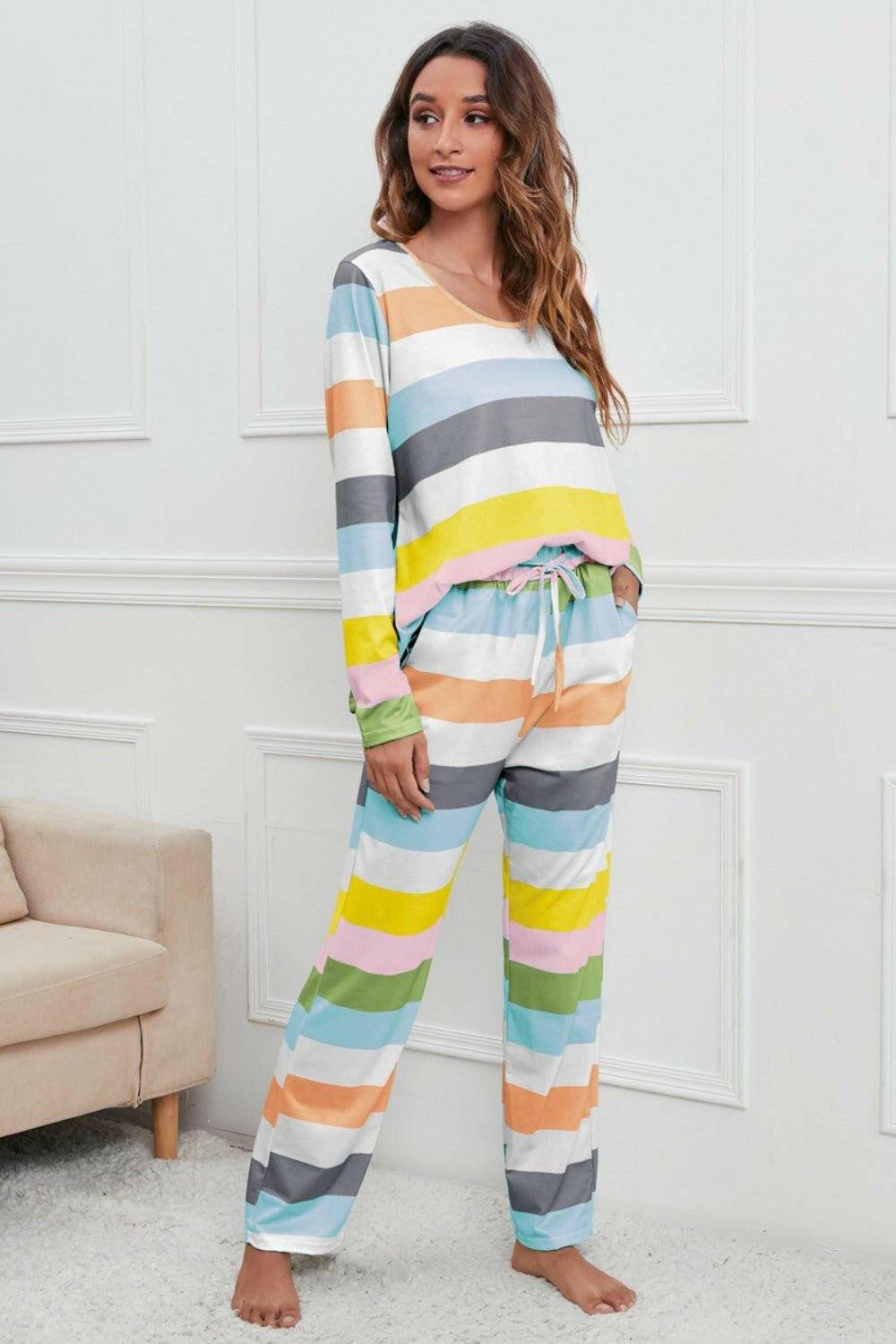 Cozy Striped Lounge Set with Adjustable Drawstring Waist and Round NecExperience Unmatched Comfort and Style
 
 
Customized Fit: Adjust the drawstring waist for personalized comfort
 
Soft and Luxurious: Crafted from a premium blend ofLove Salve Cozy Striped Lounge Setlounge