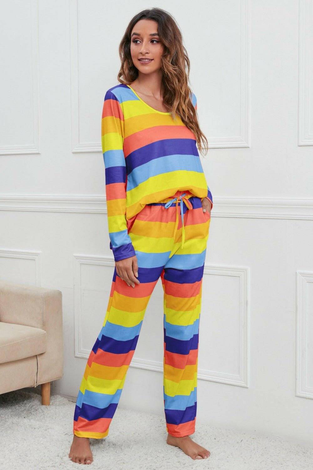 Cozy Striped Lounge Set with Adjustable Drawstring Waist and Round NecExperience Unmatched Comfort and Style
 
 
Customized Fit: Adjust the drawstring waist for personalized comfort
 
Soft and Luxurious: Crafted from a premium blend ofLove Salve Cozy Striped Lounge Setlounge