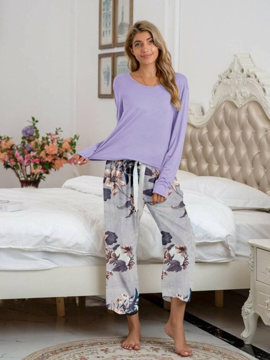 Stylish Comfort Lounge Set with Round Neck Top and Printed PantsUpgrade Your Loungewear Game
 Introducing our Comfort Chic Lounge Wear Set, the perfect blend of style and comfort for your everyday relaxation. This set includes a Love Salve Stylish Comfort Lounge Setlounge