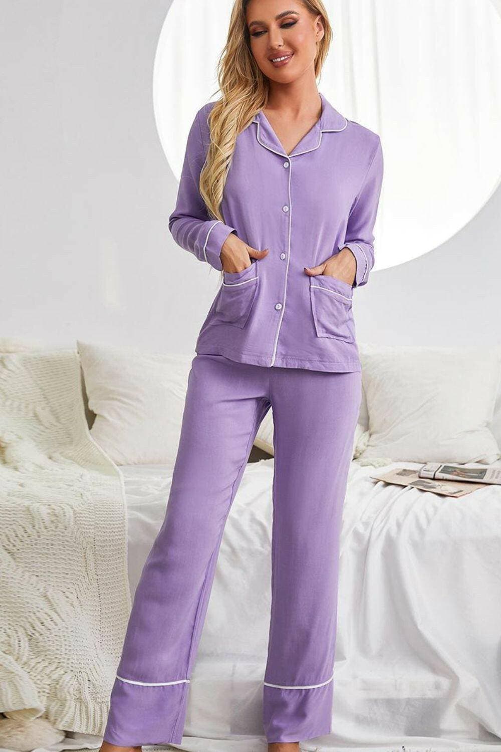 Luxurious Contrast Collared Pajama Set with Handy PocketsEnhance Your Relaxation in Style
 
 
Chic &amp; Minimalist: Elevate your loungewear game with this luxurious contrast collared pajama set.
 
Convenient Pockets: KeepLove Salve Luxurious Contrast Collared Pajama Setlounge