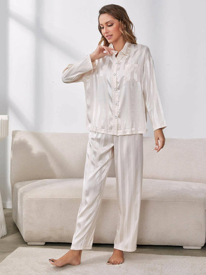 Striped Lapel Collar Lounge SetUpgrade Your Loungewear Game with Our Striped Lapel Collar Lounge Set
 
 
Chic Design: Stand out in style with the chic striped pattern and elegant lapel collar of tLove Salve Striped Lapel Collar Lounge Setlounge