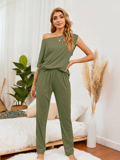 Cotton Boat Neck Lounge Ensemble with a Cozy TouchCotton Boat Neck Lounge Ensemble with a Cozy Touch
 Step into the epitome of comfort and style with our Cotton Boat Neck Lounge Ensemble. Elevate your loungewear gamLove Salve Cotton Boat Neck Lounge Ensemblelounge