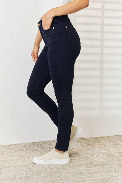 Judy Blue Denim Women's Tummy Control Skinny Jeans - Slim Fit & StylisDiscover the Judy Blue Denim Women's Tummy Control Skinny Jeans
 Upgrade Your Wardrobe with these stylish jeans designed for the modern woman. The Judy Blue Denim WoLove Salve Tummy Control Skinny Jeans - Slim Fit & Stylish