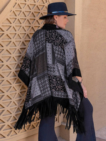 Curvy Chic Printed Fringe Cardigan CoatCurvy Chic Printed Fringe Cardigan Coat
 
 
Elevate Your Style: Step up your fashion game with our Curvy Chic Printed Fringe Cardigan Coat, adding a unique flair to Love Salve Curvy Chic Printed Fringe Cardigan Coatplus