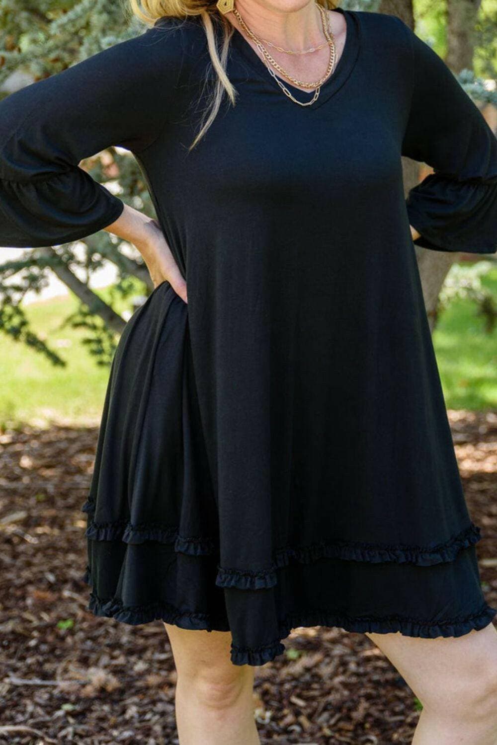 Frill Sleeve Plus Size Dress with Stretchy FabricFrill Sleeve Plus Size Dress with Stretchy Fabric
 Upgrade your style with our Frill Sleeve Plus Size Dress, a perfect blend of elegance and comfort. Crafted from a Love Salve Frill Sleeveplus