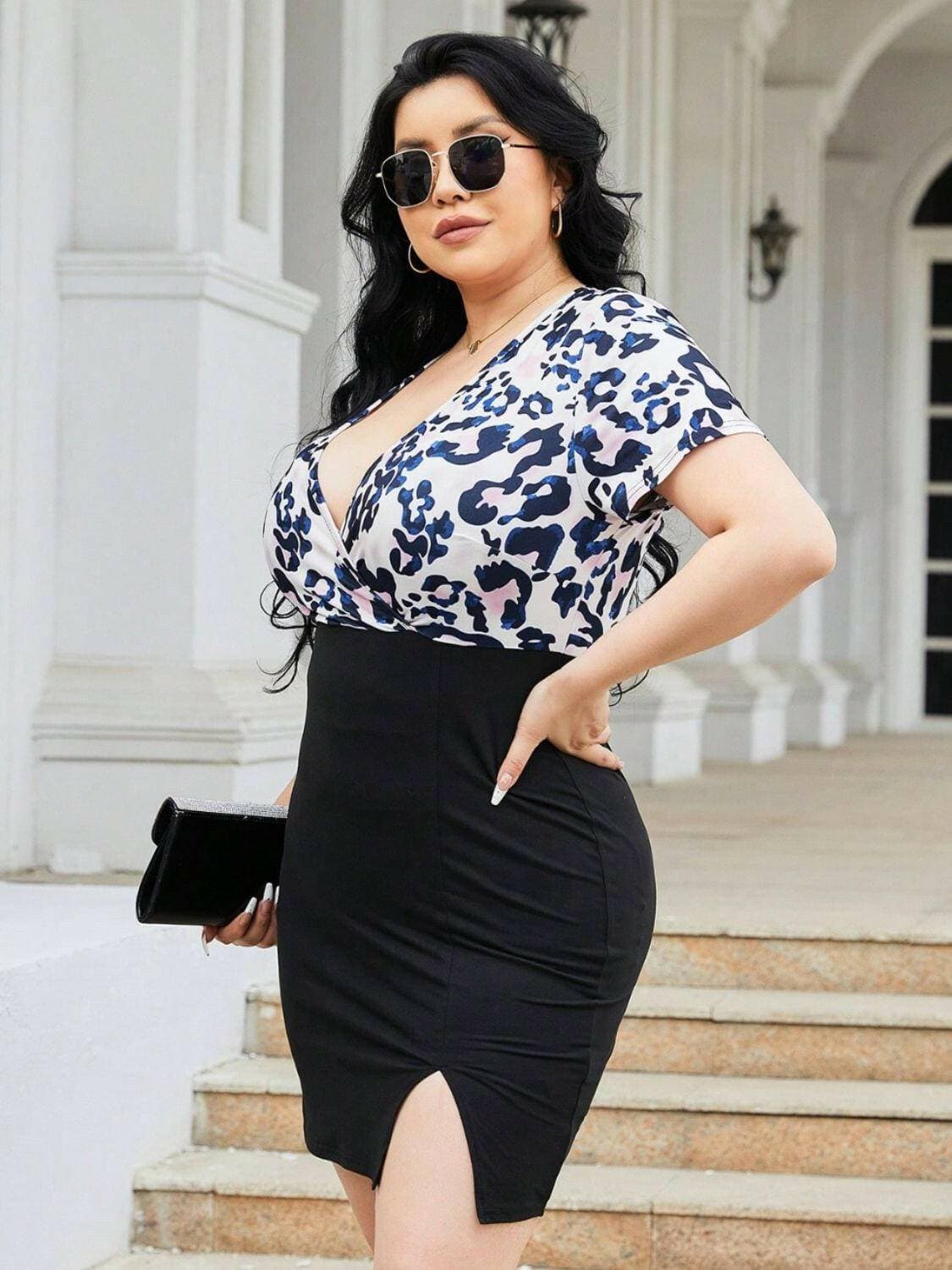 Slit Printed Plus Size Wrap Dress with Sheer DetailSlit Printed Plus Size Wrap Dress with Sheer Detail
 Step into elegance with our Slit Printed Plus Size Wrap Dress with Sheer Detail, a fusion of sophistication and Love Salve Size Wrap Dressplus