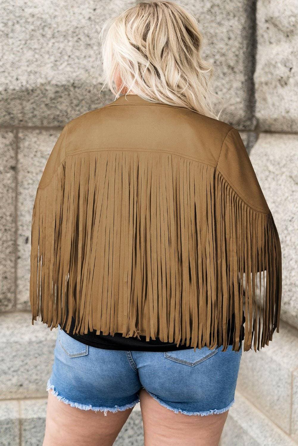 Fringed Plus Size Open JacketUpgrade Your Style with our Fringed Plus Size Open Jacket
 Step out in confidence and style with our Fringed Plus Size Open Jacket. This wardrobe essential is designLove Salve Size Open Jacketplus