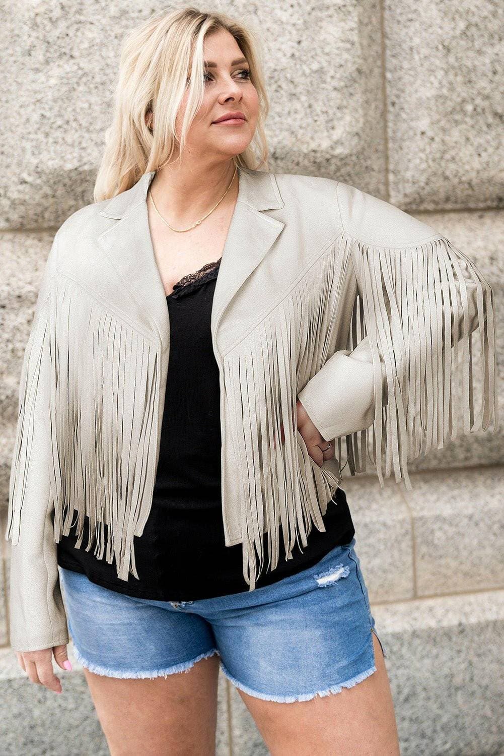 Fringed Plus Size Open JacketUpgrade Your Style with our Fringed Plus Size Open Jacket
 Step out in confidence and style with our Fringed Plus Size Open Jacket. This wardrobe essential is designLove Salve Size Open Jacketplus