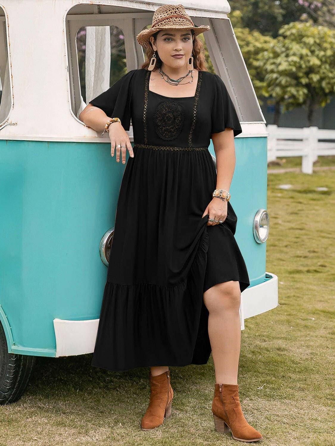 Ruffle Hem Square Neck Plus Size Dress with Short Sleeves