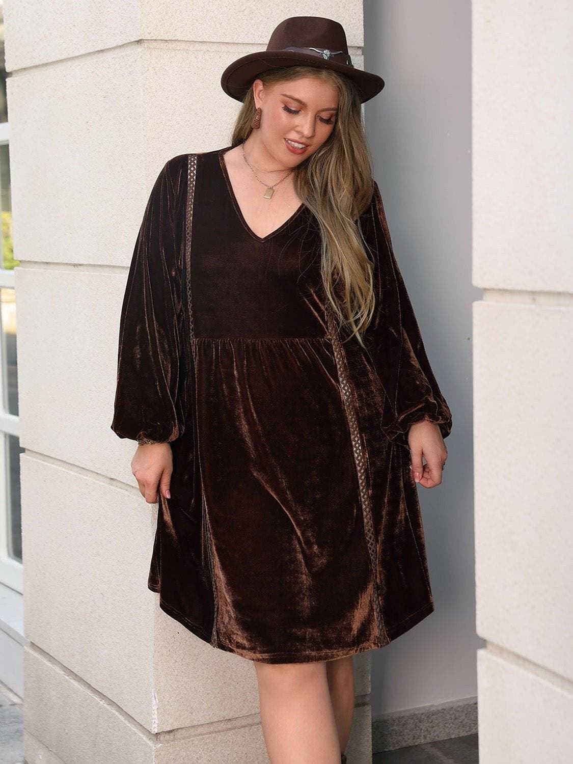 Elegant V-Neck Balloon Sleeves Plus Size DressElegant V-Neck Balloon Sleeves Plus Size Dress
 Step into sophistication and embrace effortless elegance with our Elegant V-Neck Balloon Sleeves Plus Size Dress. EleLove Salve -Neck Balloon Sleevesplus