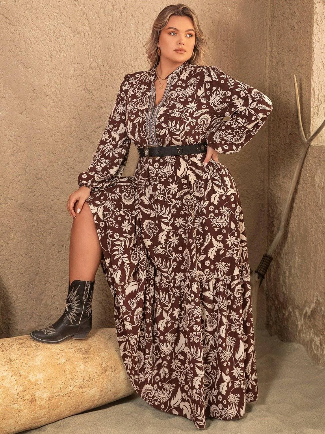 Chic printed maxi dress with elegant balloon sleeves for plus size women