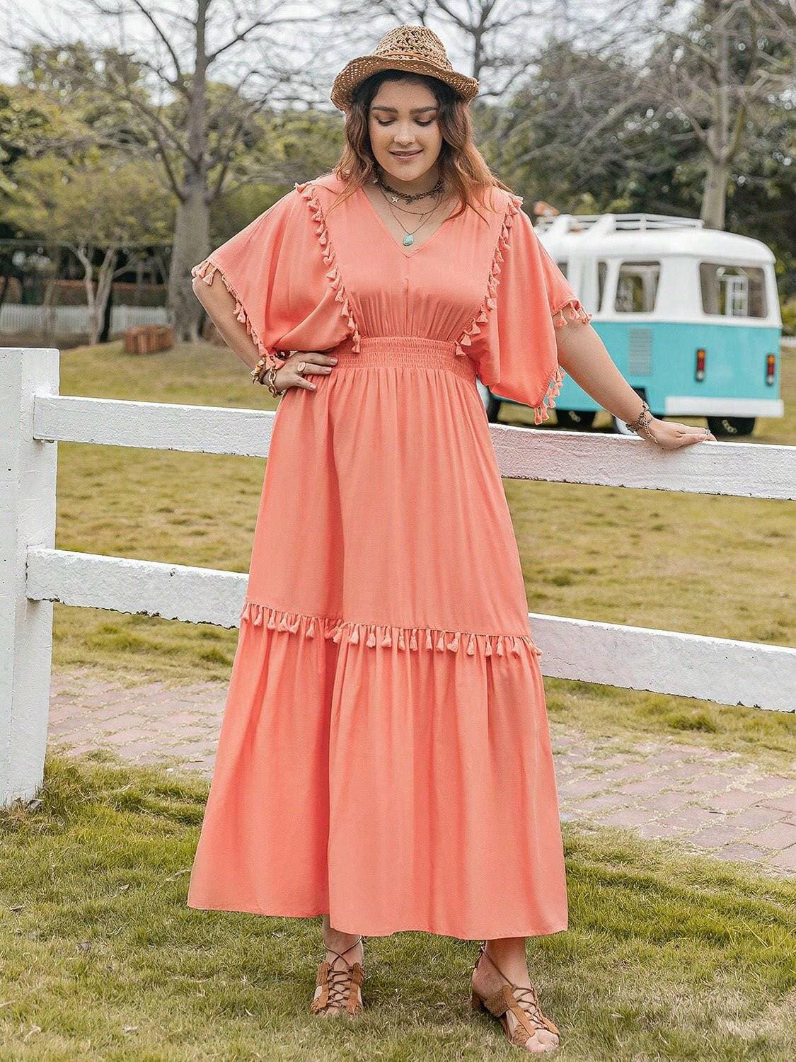 V-Neck Ruffle Hem Dress with Tassel Trim for Plus Size WomenUpgrade Your Wardrobe with our V-Neck Ruffle Hem Dress
 Step into style with our V-Neck Ruffle Hem Dress specially designed for Plus Size Women. Embrace elegance andLove Salve -Neck Ruffle Hem Dressplus