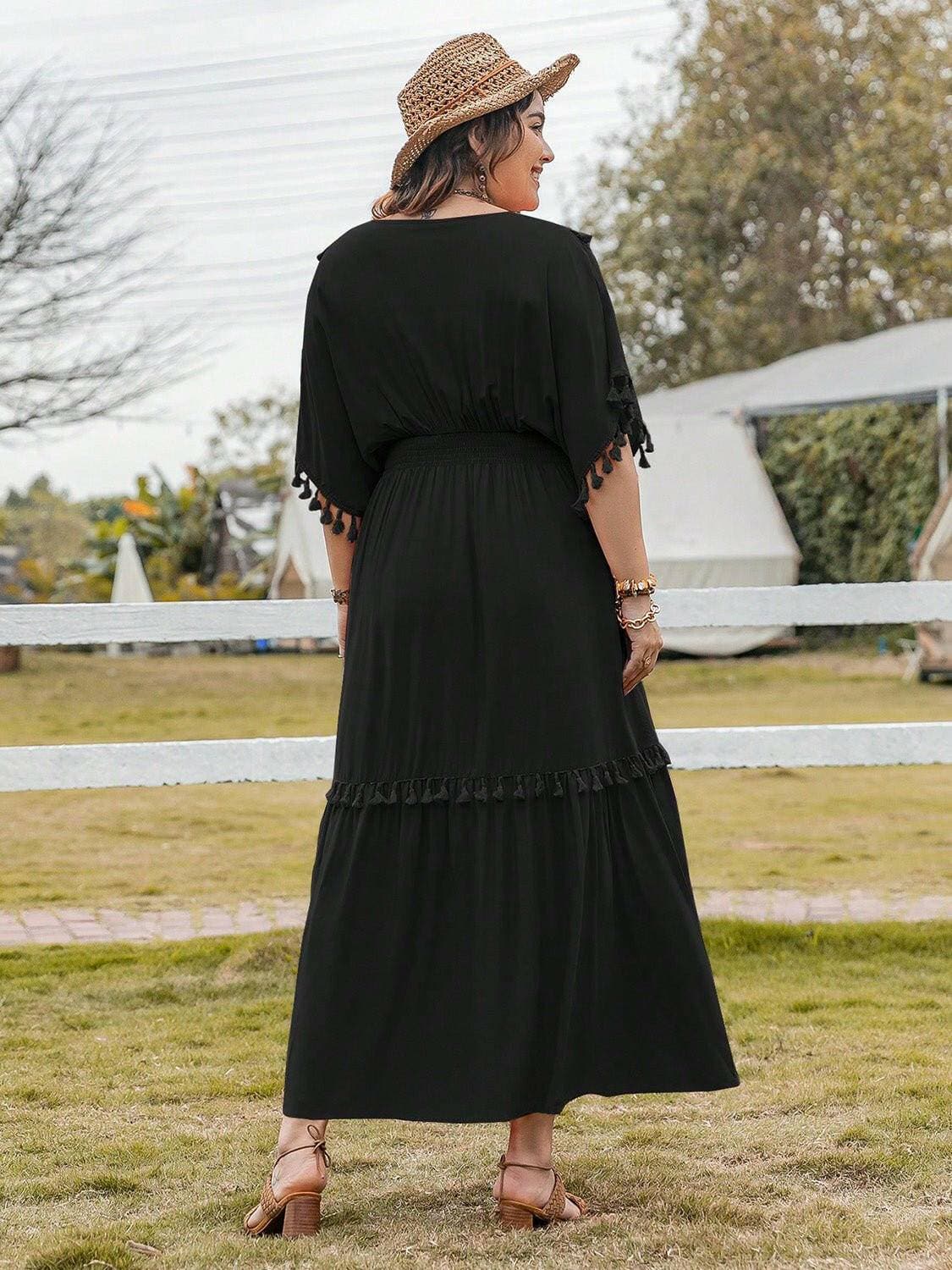 V-Neck Ruffle Hem Dress with Tassel Trim for Plus Size WomenUpgrade Your Wardrobe with our V-Neck Ruffle Hem Dress
 Step into style with our V-Neck Ruffle Hem Dress specially designed for Plus Size Women. Embrace elegance andLove Salve -Neck Ruffle Hem Dressplus