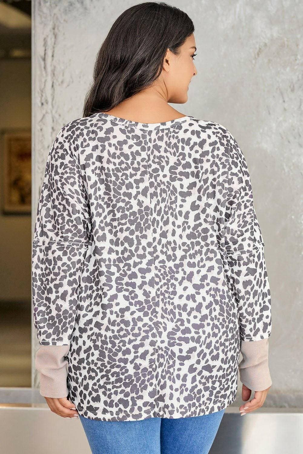 Leopard Print Oversized Long Sleeve SweatshirtLeopard Print Oversized Long Sleeve Sweatshirt
 Indulge in the perfect blend of style and comfort with our Leopard Print Oversized Long Sleeve Sweatshirt. Embrace yoLove Salve Leopard Print Oversized Long Sleeve Sweatshirtplus