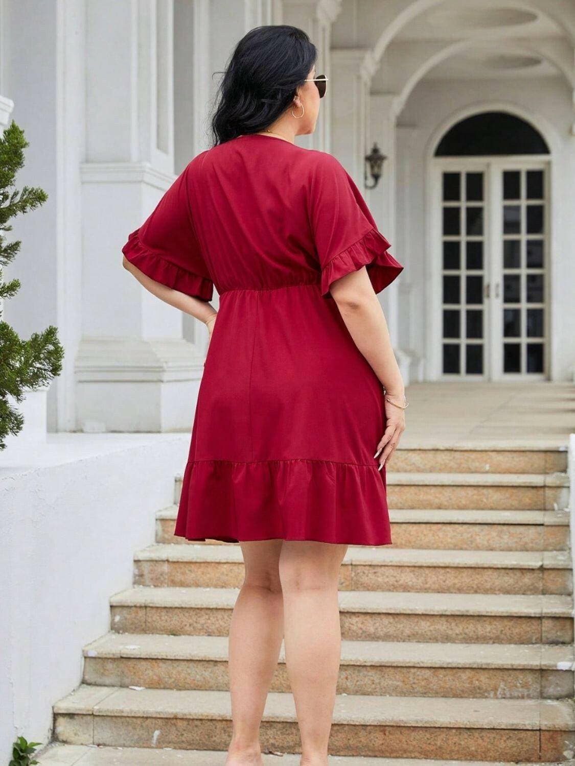 Flounce Sleeve Plus Size Sheath Dress with Ruched DetailExperience Elegance and Comfort in our Flounce Sleeve Plus Size Sheath Dress
 
 
Flattering Design: Embrace your curves with the ruched detail that accentuates your Love Salve Size Sheath Dressplus