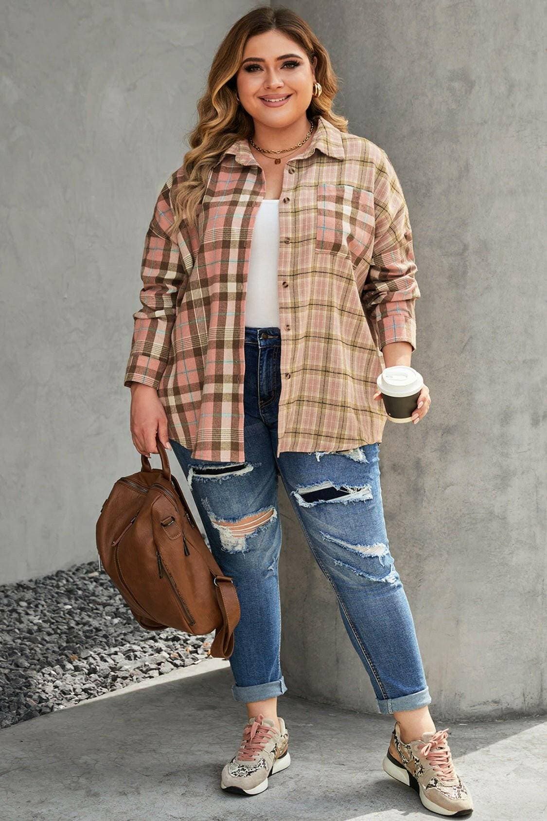 Plaid Print Collared Shirt for Curvy LadiesUpgrade Your Casual Style with our Plaid Print Collared Shirt
 
 Perfect Fit for Curvy Ladies
 Pattern Type: Plaid
 Neckline: Collared neck
 Material: 65% polyester,Love Salve Plaid Print Collared Shirtplus