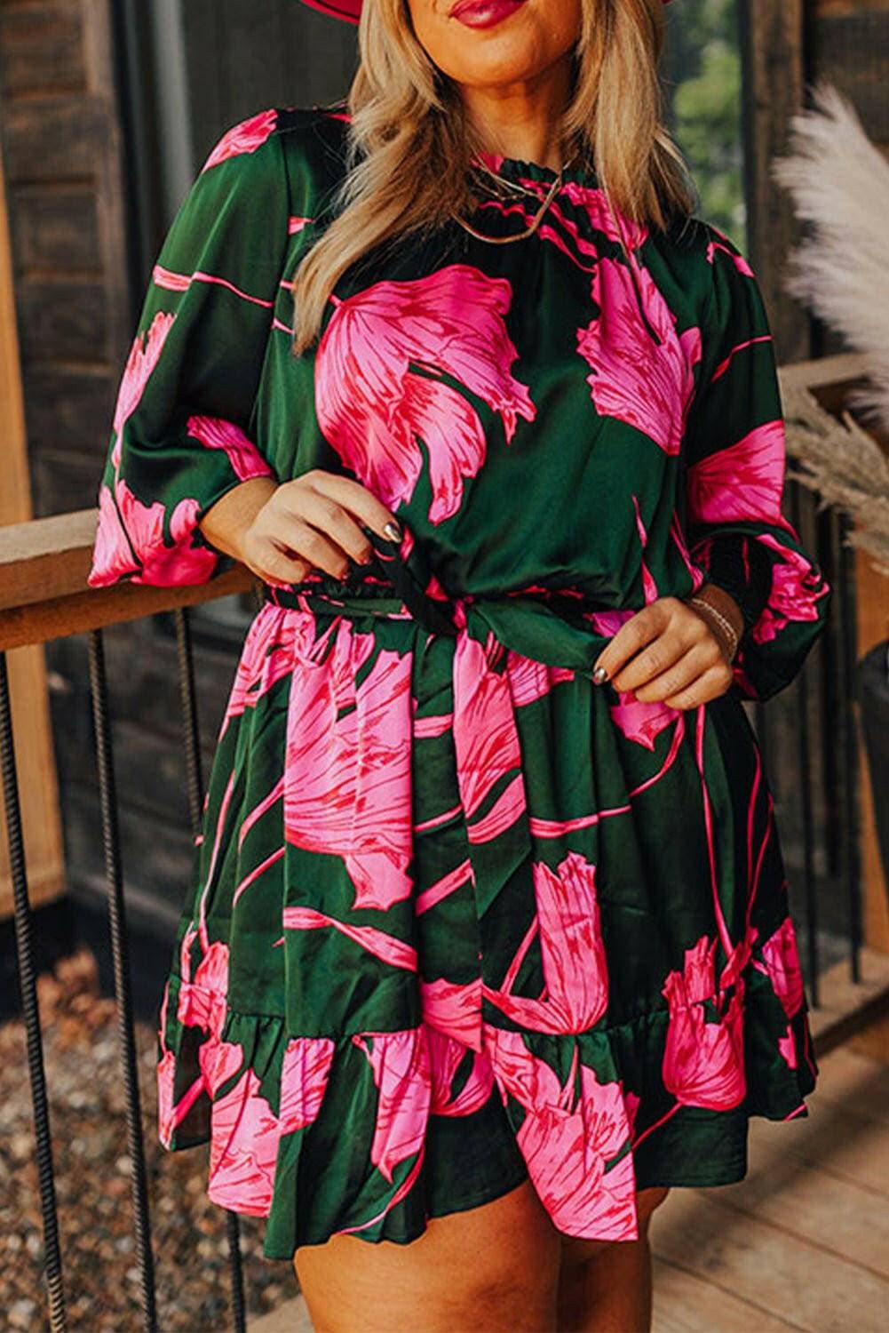 Lantern Sleeve Plus Size Dress with Printed Ruffle HemUpgrade Your Style with Our Lantern Sleeve Plus Size Dress
 Step out in confidence with our Lantern Sleeve Plus Size Dress featuring a charming Printed Ruffle Hem, dLove Salve Printed Ruffle Hemplus