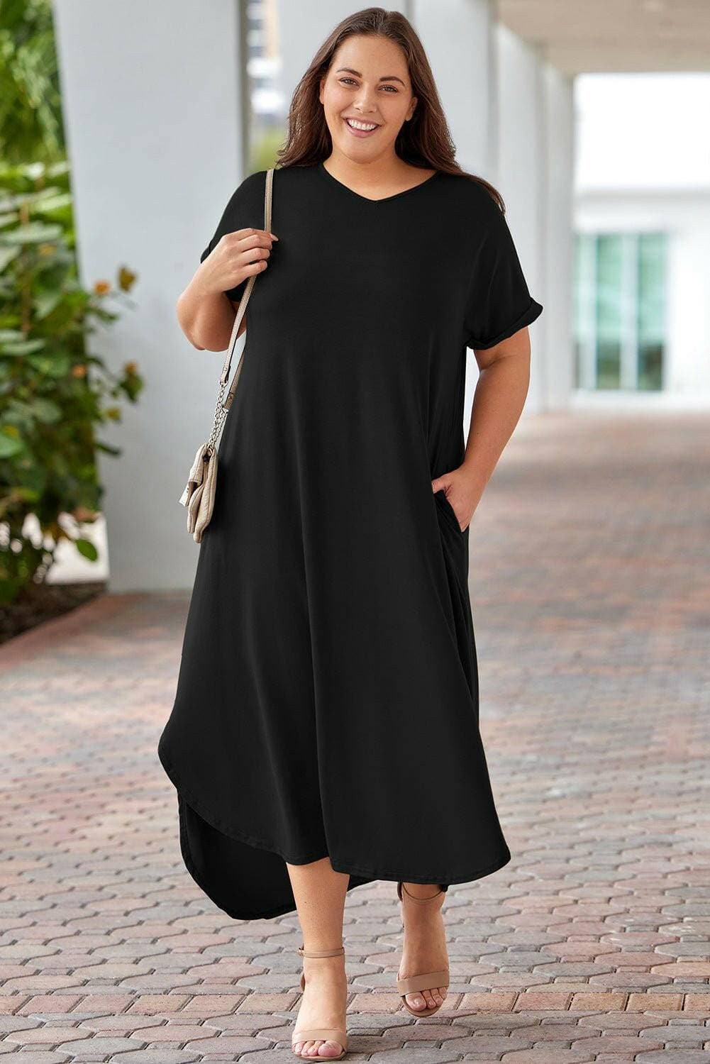 Elegant Plus Size V-Neck Maxi Dress with Short SleevesUpgrade Your Wardrobe with Our Elegant Plus Size V-Neck Maxi Dress
 
 
Style: Chic and sophisticated
 
Features: Convenient pockets for practicality
 
Neckline: FlatLove Salve -Neck Maxi Dressplus