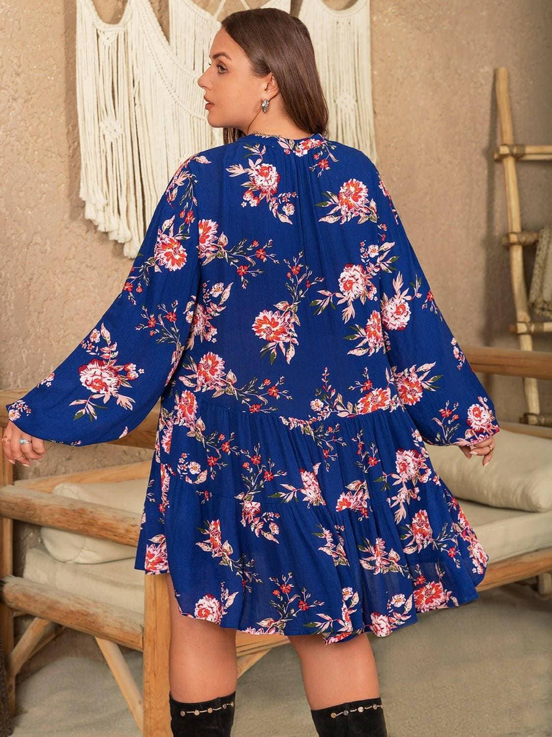 Printed Balloon Sleeve Plus Size Tie Neck Mini DressPrinted Balloon Sleeve Plus Size Tie Neck Mini Dress
 
 Upgrade Your Style with our Printed Balloon Sleeve Plus Size Tie Neck Mini Dress! This chic and stylish mini Love Salve Size Tie Neck Mini Dressplus