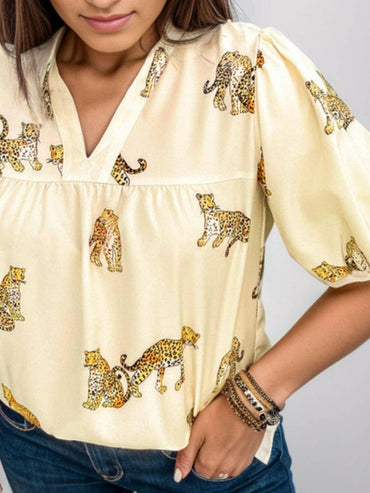 Tiger Stripe Print Notched Blouse for Curvy LadiesUpgrade Your Wardrobe with our Tiger Stripe Print Notched Blouse
 
 
Unleash Your Style: Embrace your wild side with the striking tiger stripe print of this blouse.
Love Salve Tiger Stripe Print Notched Blouseplus