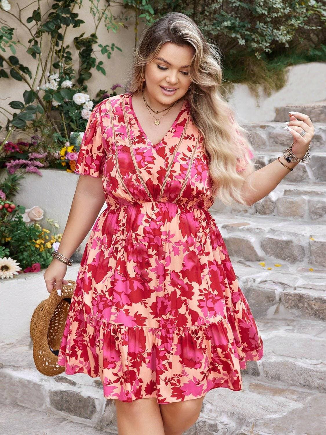 Vibrant Vibe Plus Size Printed Dress with Flutter SleevesVibrant Vibe Plus Size Printed Dress with Flutter Sleeves
 
 **Experience Effortless Style with the Vibrant Vibe Plus Size Printed Dress Flattering Flutter Sleeves:*Love Salve Size Printed Dressplus