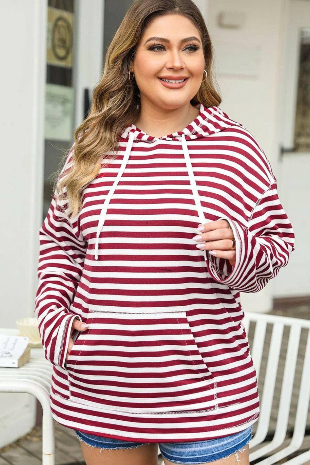 Cozy Striped Drawstring Hoodie for Curvy FiguresStay Stylish and Comfortable in Our Cozy Striped Drawstring Hoodie
 Upgrade your casual wardrobe with our Cozy Striped Drawstring Hoodie specially designed for curvyLove Salve Cozy Striped Drawstring Hoodieplus