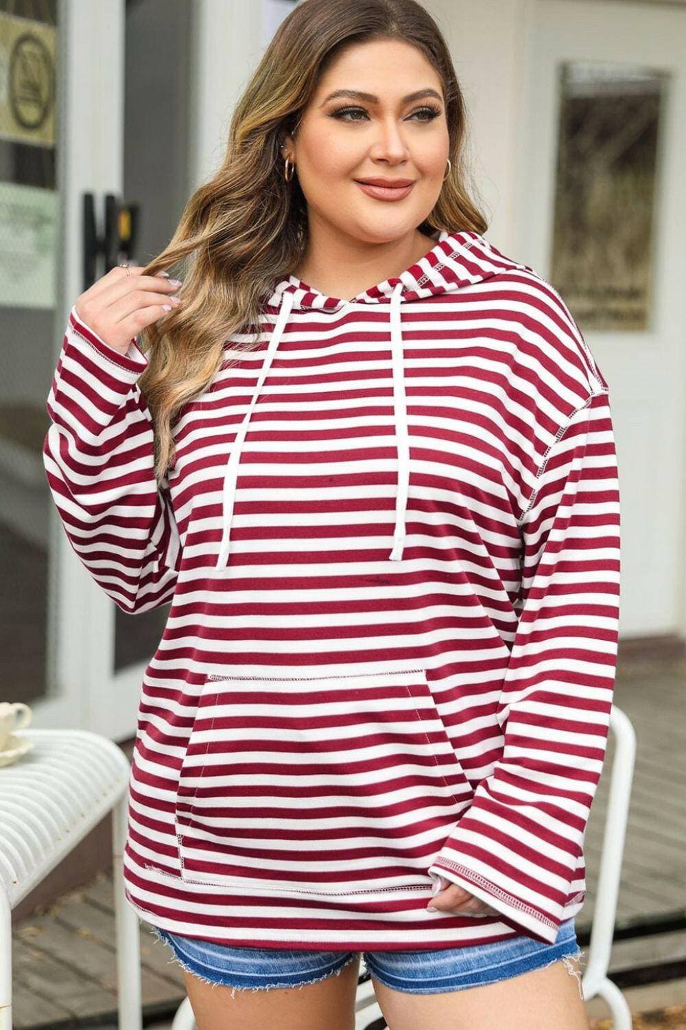 Cozy Striped Drawstring Hoodie for Curvy FiguresStay Stylish and Comfortable in Our Cozy Striped Drawstring Hoodie
 Upgrade your casual wardrobe with our Cozy Striped Drawstring Hoodie specially designed for curvyLove Salve Cozy Striped Drawstring Hoodieplus