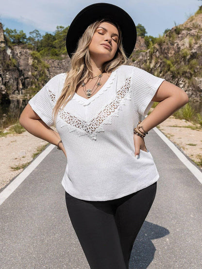 Lace Trimmed V-Neck Plus Size Blouse with Short SleevesUpgrade Your Wardrobe with Elegance:
 Indulge in sophistication with our Lace Trimmed V-Neck Plus Size Blouse, a versatile piece that seamlessly combines style and cLove Salve Lace Trimmedplus