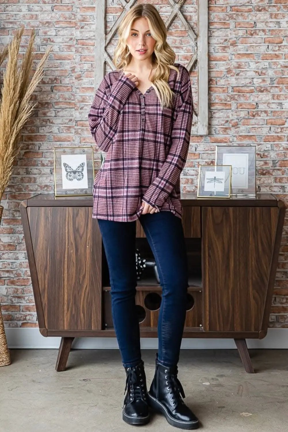 Heimish plaid v-neck long sleeve top - Love Salve 