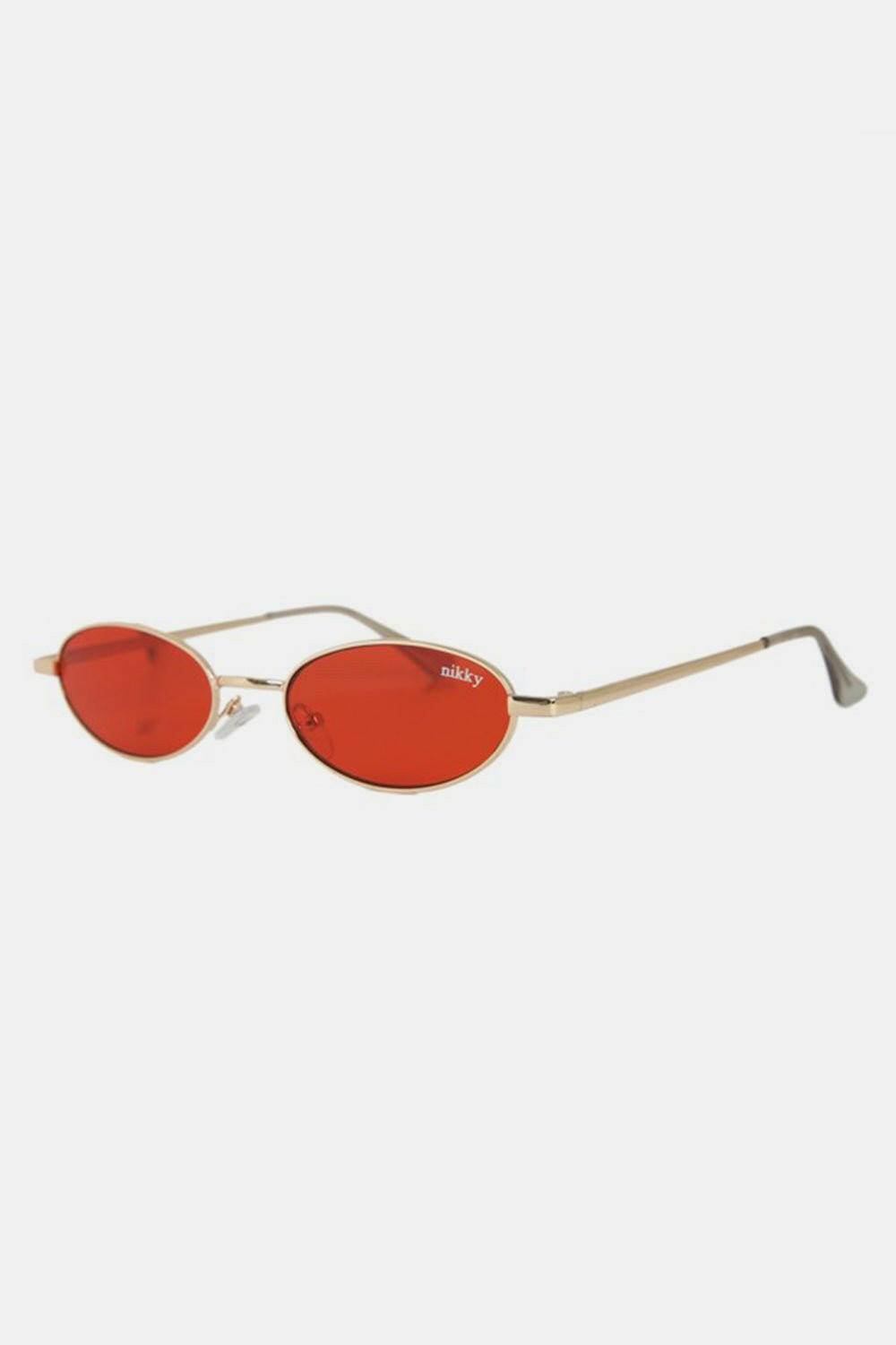 Glamorous Metal Frame Oval SunglassesStep into Sophistication with Glamorous Metal Frame Oval Sunglasses
 Enhance your fashion statement while ensuring your eyes are protected with our Glamorous Metal FLove Salve Glamorous Metal Frame Oval SunglassesShoes