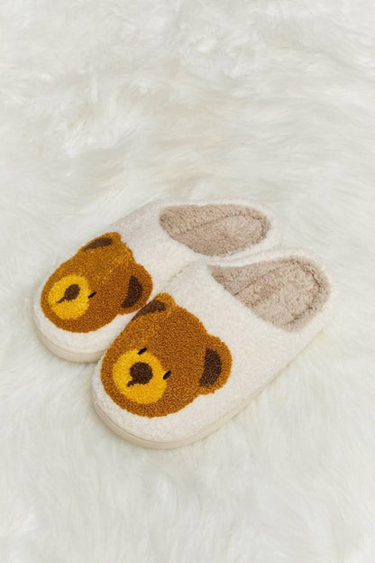 Teddy Bear Print Plush Cozy Slide SlippersExperience Ultimate Comfort in Style
 Indulge in the luxurious feel of our Teddy Bear Print Plush Cozy Slide Slippers. Designed to wrap your feet in pure elegance, tLove Salve Teddy Bear Print Plush Cozy Slide SlippersShoes