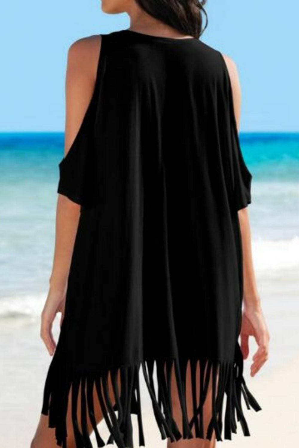 Fringe Trimmed V-Neck Cold Shoulder TopUpgrade Your Style with Our Fringe Trimmed V-Neck Cold Shoulder Top
 
 
Trendy Fringe Detailing: Elevate your look with the chic fringe trim that adds a touch of sopLove Salve -Neck Cold Shoulder TopSwim