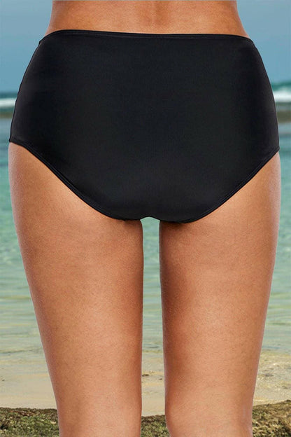 Lace Trim Low Rise Plus Size Swim BottomLace Trim Low Rise Plus Size Swim Bottom
 Upgrade your swimwear collection with our Lace Trim Low Rise Plus Size Swim Bottom. Elevate your beach look with this styliLove Salve Lace Trim Low Riseswimwear