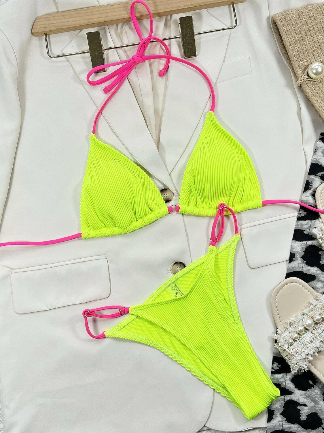 Beach Babe Ribbed Tie Back Bikini SetGet Ready to Make Waves with the Beach Babe Ribbed Tie Back Bikini Set!
 
 
 
Top Type: No underwire
 
Bottom Type: High cut
 
Number of Pieces: Two
 
Chest Pad: RemLove Salve Beach Babe Ribbed Tie Back Bikini Setswimwear