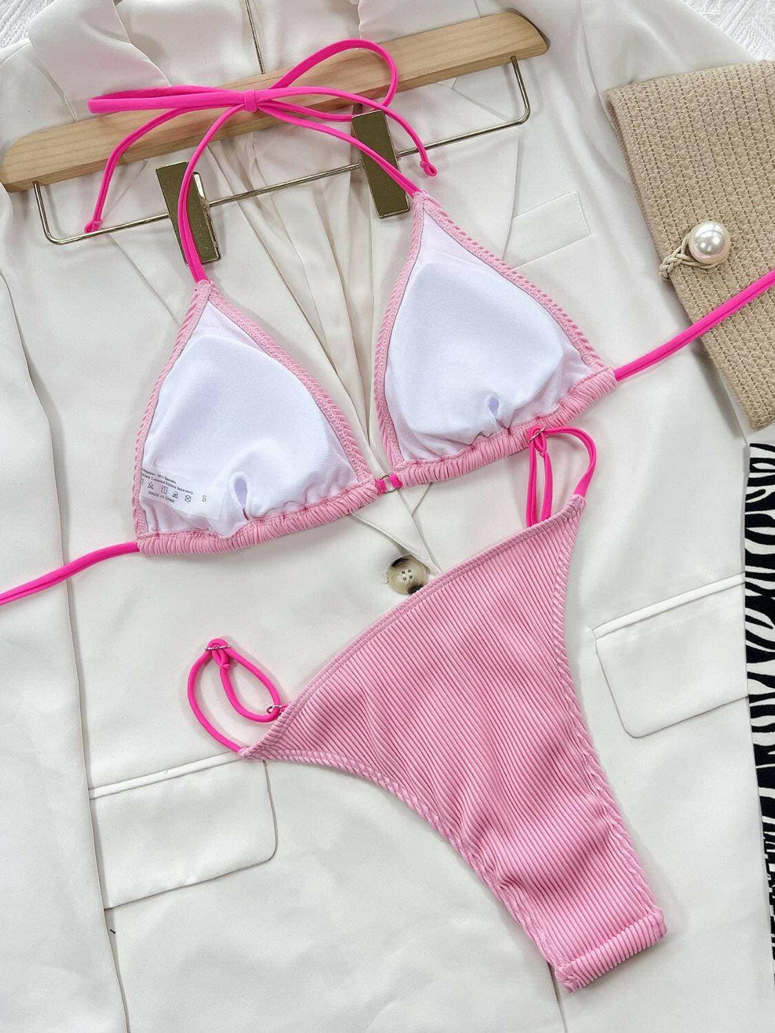 Beach Babe Ribbed Tie Back Bikini SetGet Ready to Make Waves with the Beach Babe Ribbed Tie Back Bikini Set!
 
 
 
Top Type: No underwire
 
Bottom Type: High cut
 
Number of Pieces: Two
 
Chest Pad: RemLove Salve Beach Babe Ribbed Tie Back Bikini Setswimwear