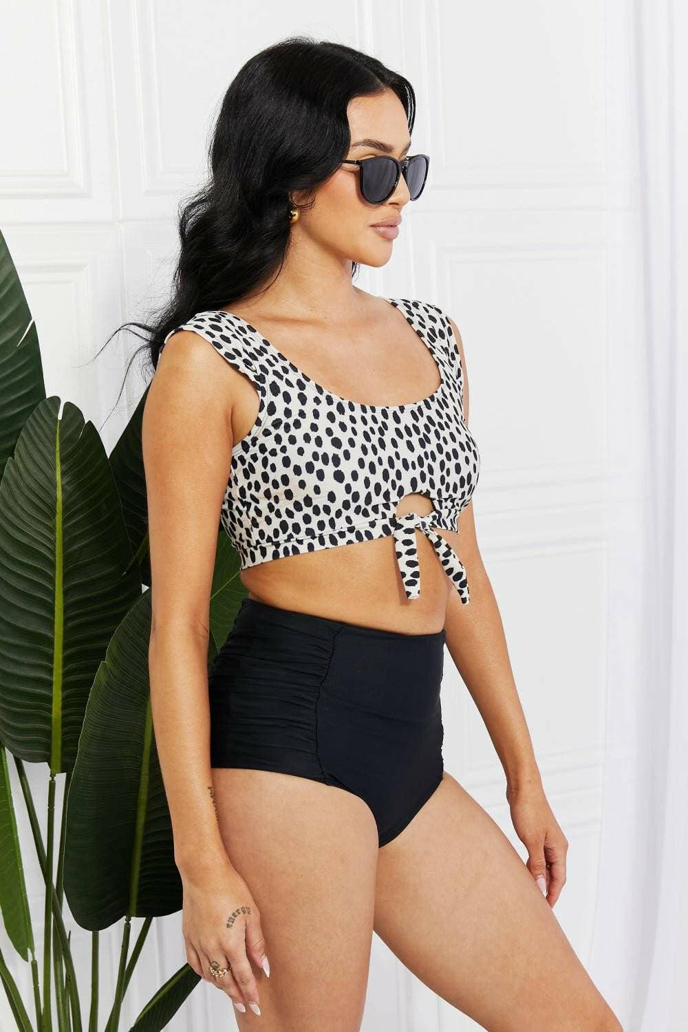 Black Ruched Crop Swimsuit Set with Retro Tie DetailElevate Your Swimwear Game
 Introducing our Black Ruched Crop Swimsuit Set with Retro Tie Detail—the perfect blend of practicality and style that will transform yourLove Salve Black Ruched Crop Swimsuit Setswimwear