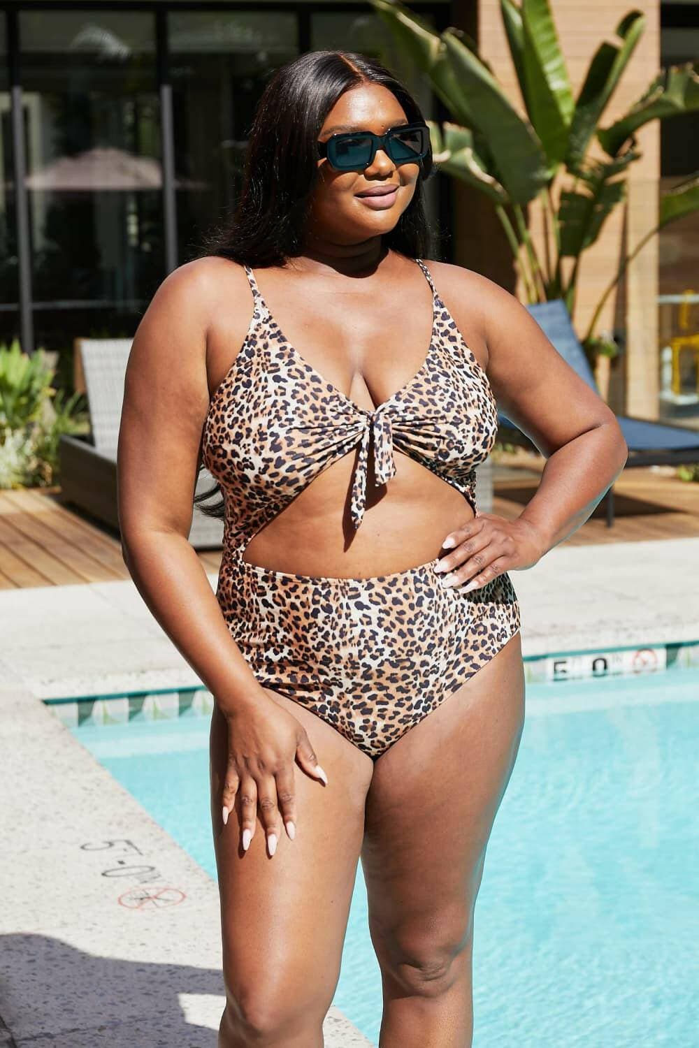 Leopard Cutout One-Piece Swimsuit for the Fearless FashionistaUnleash Your Fearless Style
 Step into the spotlight and showcase your bold fashion sense with the Leopard Cutout One-Piece Swimsuit, specially crafted for the darinLove Salve Leopard Cutoutswimwear