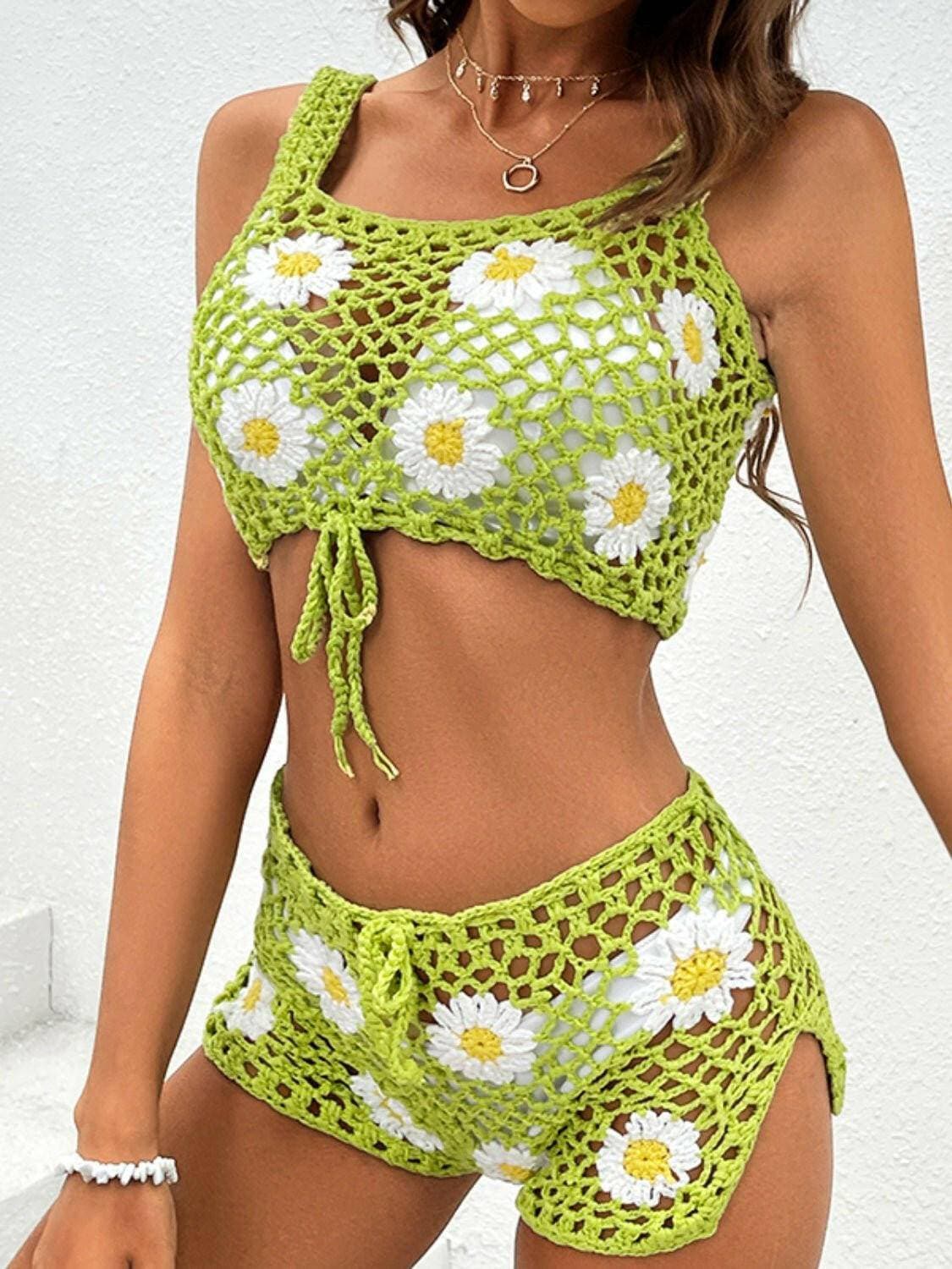 Floral Cutout Strappy Bikini SetFloral Cutout Strappy Bikini Set
 
 
Experience Elegance: Elevate your beach look with the Floral Cutout Strappy Bikini Set
 
Uniquely Stylish: Stand out from the crLove Salve Floral Cutout Strappy Bikini Setswimwear