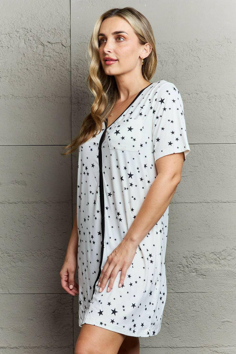 Elegant Midnight Dreams Button-Up Nightwear GownExperience Luxury Comfort with Our Elegant Midnight Dreams Nightwear Gown
 Immerse yourself in a world of luxurious comfort with our Elegant Midnight Dreams Button-ULove Salve Elegant Midnight Dreams Button-swimwear