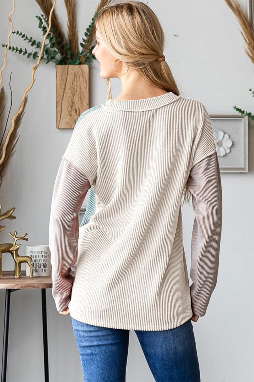 Heimish color block t-shirt with seams - Love Salve 