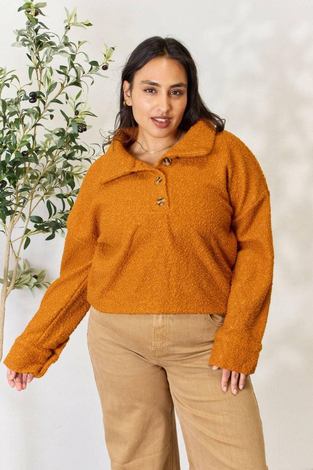 Elegant Turtleneck Sweater with Cozy ComfortExperience the Perfect Blend of Elegance and Comfort
 Embrace sophistication with our Elegant Turtleneck Sweater, designed to provide you with unparalleled cozy comfLove Salve Elegant Turtleneck SweaterTIKTOK