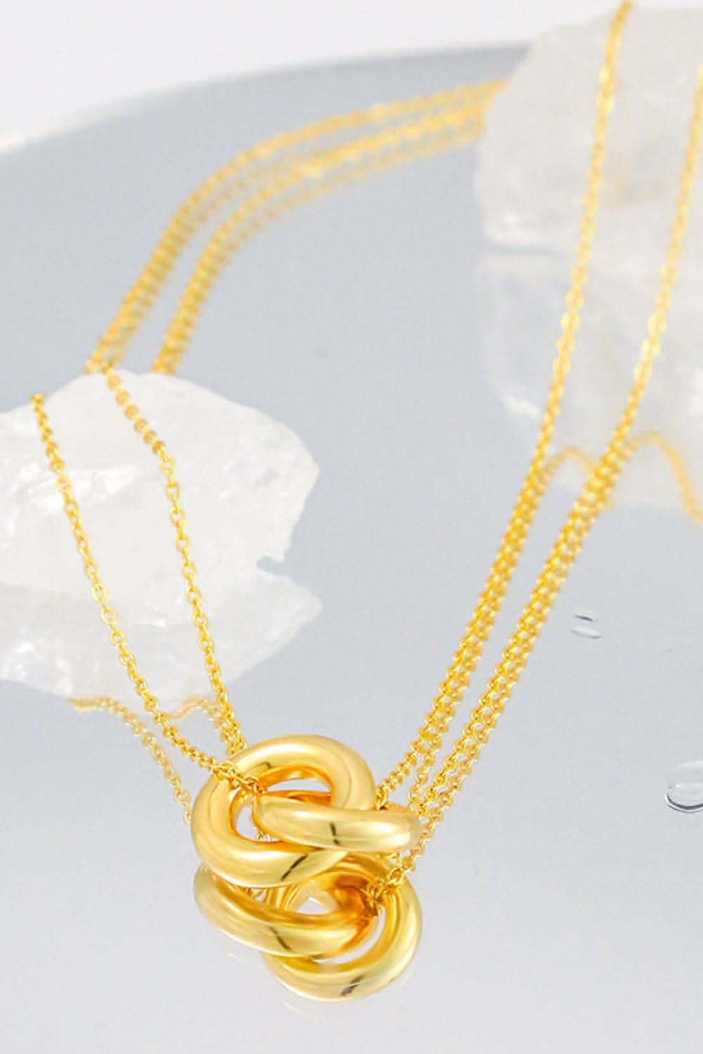 Linked ring pendant chain necklace - Love Salve 