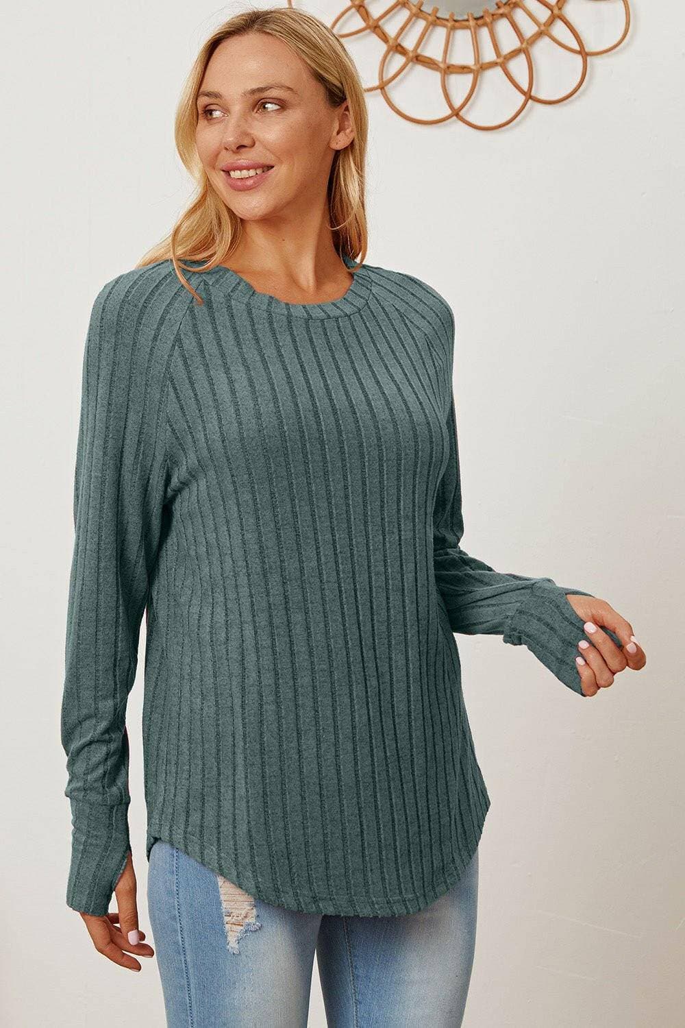 Ribbed Thumbhole T-Shirt: Comfortable Style EssentialExperience Ultimate Comfort and Style
 Introducing the Ribbed Thumbhole T-Shirt, your new go-to staple that effortlessly blends function with fashion. This t-shirt iLove Salve Comfortable Style EssentialTIKTOK