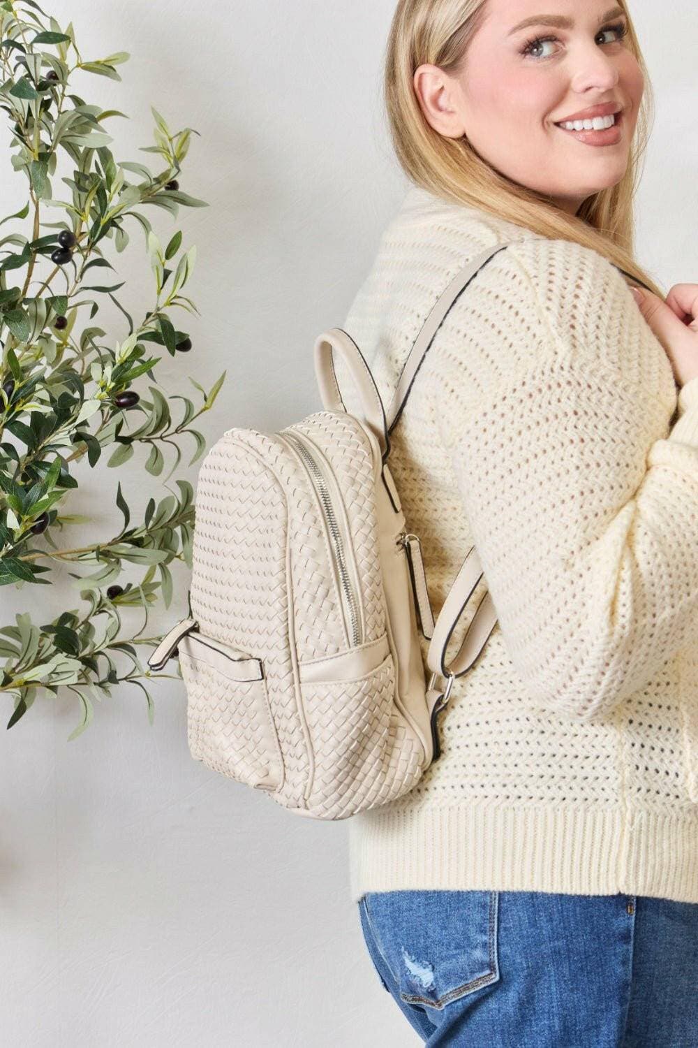 Elegant Woven PU Leather Backpack - Exquisite Design and Premium QualiExperience Luxury and Style
 Discover the perfect blend of elegance and functionality with our Elegant Woven PU Leather Backpack. This exquisite accessory is designeLove Salve Elegant Woven PU Leather Backpack - Exquisite DesignTIKTOK